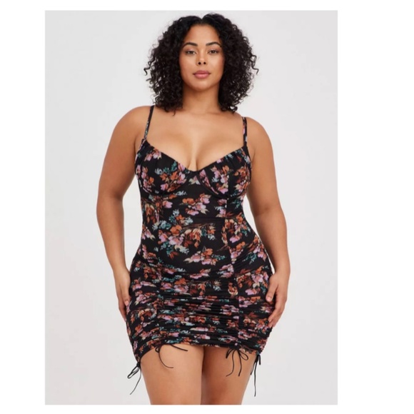 torrid Other - TORRID Ruched Mesh Chemise Flower Sprigs Size 4X